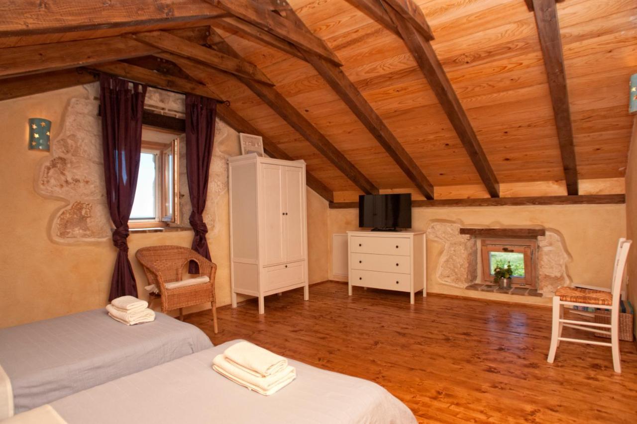 Villa Lauriana Diminići Exteriör bild