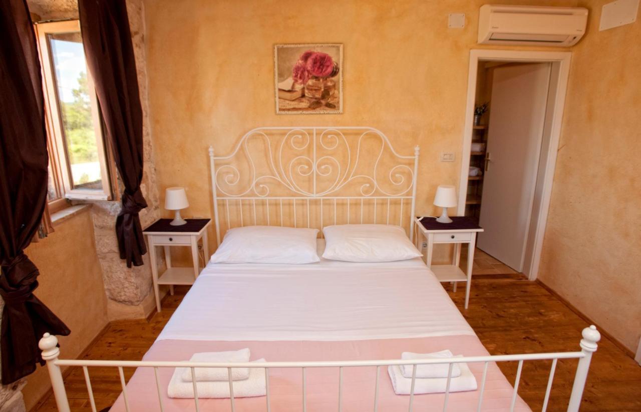 Villa Lauriana Diminići Exteriör bild